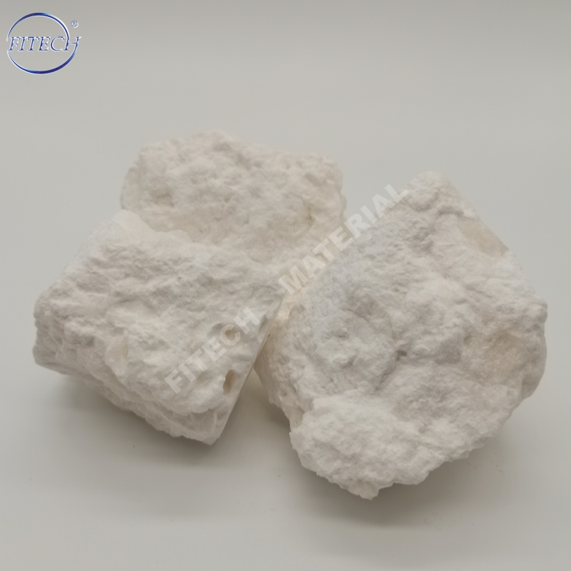 Lanthanum chloride powder for phosphorus removal